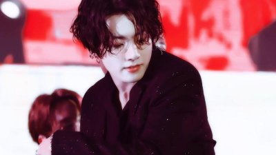 ​39岁女和男友谈恋爱八年，花钱全靠娘前凑，说出原因让人叹息