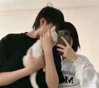 ​关于中秋节发在朋友圈表示思念远方的人的伤感祝福句子合集