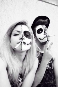 ​关于想联系又怕打扰的句子(想念却不敢打扰的说说)