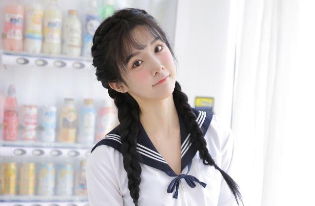 2025最火的昵称女(423个)