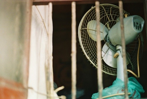 人要控制住自己情绪的说说(28句)