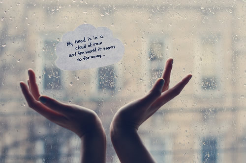 适合下雨天晚上发朋友圈的句子(54句)