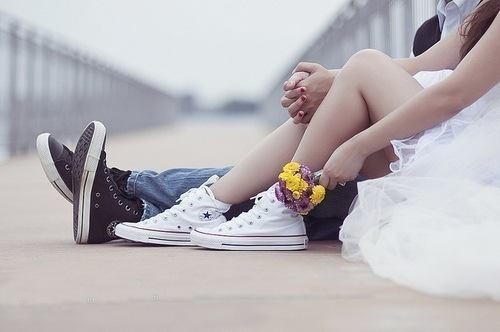 秋天的第一杯奶茶适合发朋友圈文案说说(精选73句)