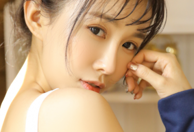 ​形容人物神态的句子35句