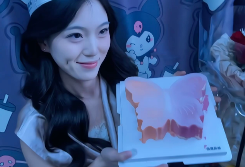 1766583173447703.png image.png